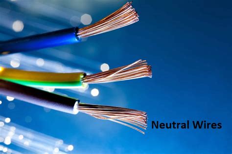 voltage on neutral wire